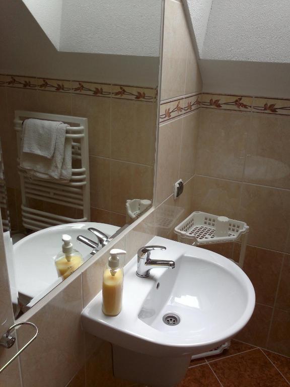 Bed and Breakfast Gosciniec Czapla Dywity Habitación foto